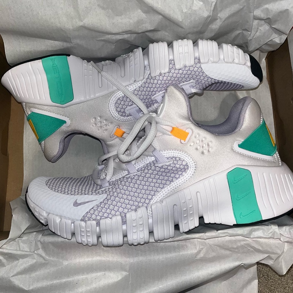 NIKE FREE METCON 4